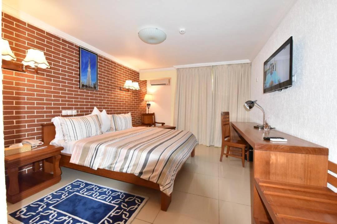 Grand Hotel Aeroport, Ντουάλα Εξωτερικό φωτογραφία